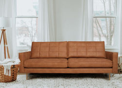 Svetainės baldai | MAY, GRAFŲ BALDAI minkštų baldų kolekcija: sofa, fotelis, pufas 