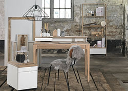 AM svetainės baldų kolekcija: komoda, konsolė, stalas, pietų stalas, lentyna, TV staliukas, suoliukas