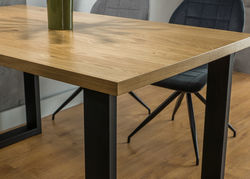 BERTA ĄŽUOLAS industrinio stiliaus pietų stalas svetainei, valgomajam, virtuvės stalas