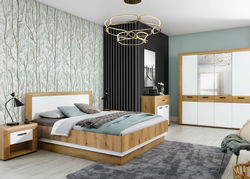 BERTA18 miegamojo baldų komplektas: spinta su veidrodžiu, dvigulė lova, naktinė spintelė su stalčiumi