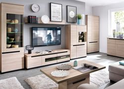 NIDA svetainės baldų kolekcija: komoda, vitrina, indauja, spinta, TV spintelė, kavos staliukas