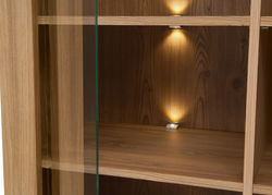 BRESTAS11 vitrina, indauja svetainei, valgomojo kambariui, su LED apšvietimu