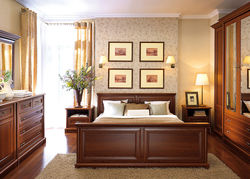 LILIS24 miegamojo kambario baldų komplektas: dvigulė lova, naktinė spintelė, komoda, spinta
