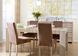 DITĖ padidinamas virtuvės stalas, ištraukiamas pietų stalas svetainei, valgomajam