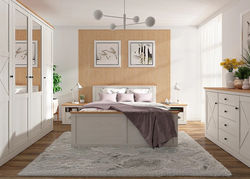 JARIS7 skandinaviško stiliaus miegamojo kambario baldų komplektas: dvigulė lova, komoda, spinta, spintelė